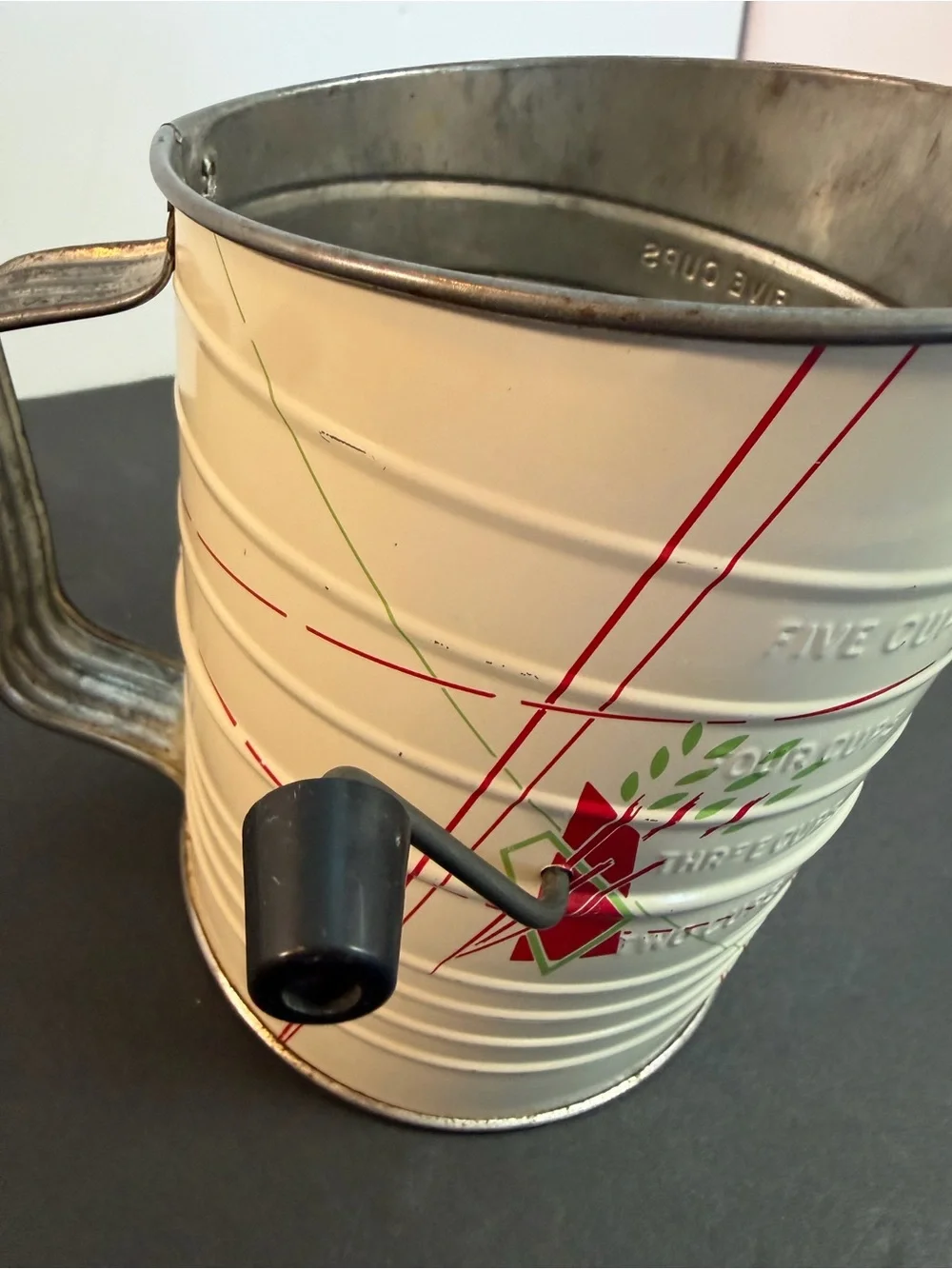 Vintage Bromwell's 5 Cup Measuring Flour Sifter Tin Crank Handle Farmhouse Decor